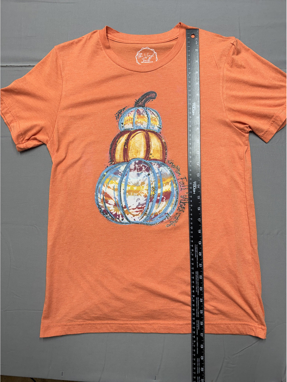 Women's The Vinyl Touch Orange Pumpkin Stack Med Tee Casual